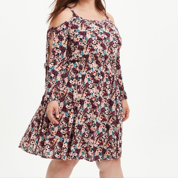 Torrid Romantic Cottagecore size 0 NWT floral gauze cold shoulder skater dress - Picture 1 of 9